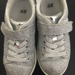 h and m girls shoes